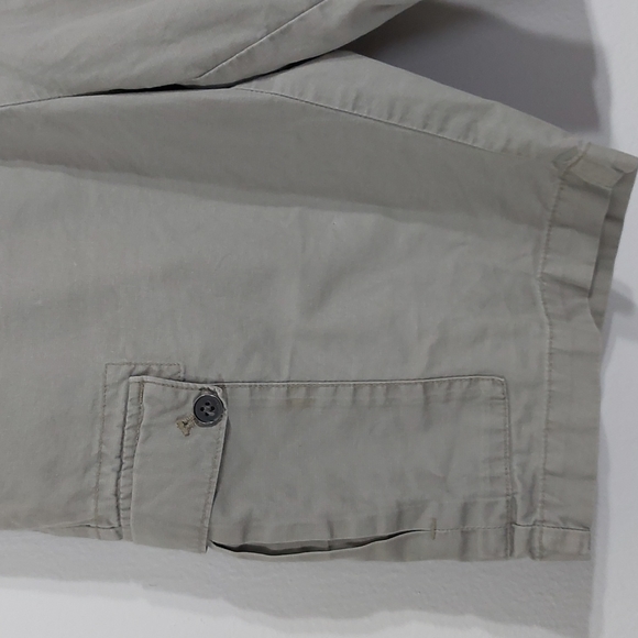 🟢 (PHIL) Calvin Klein Flat Front Cargo Shorts Size 30 - Picture 3 of 12